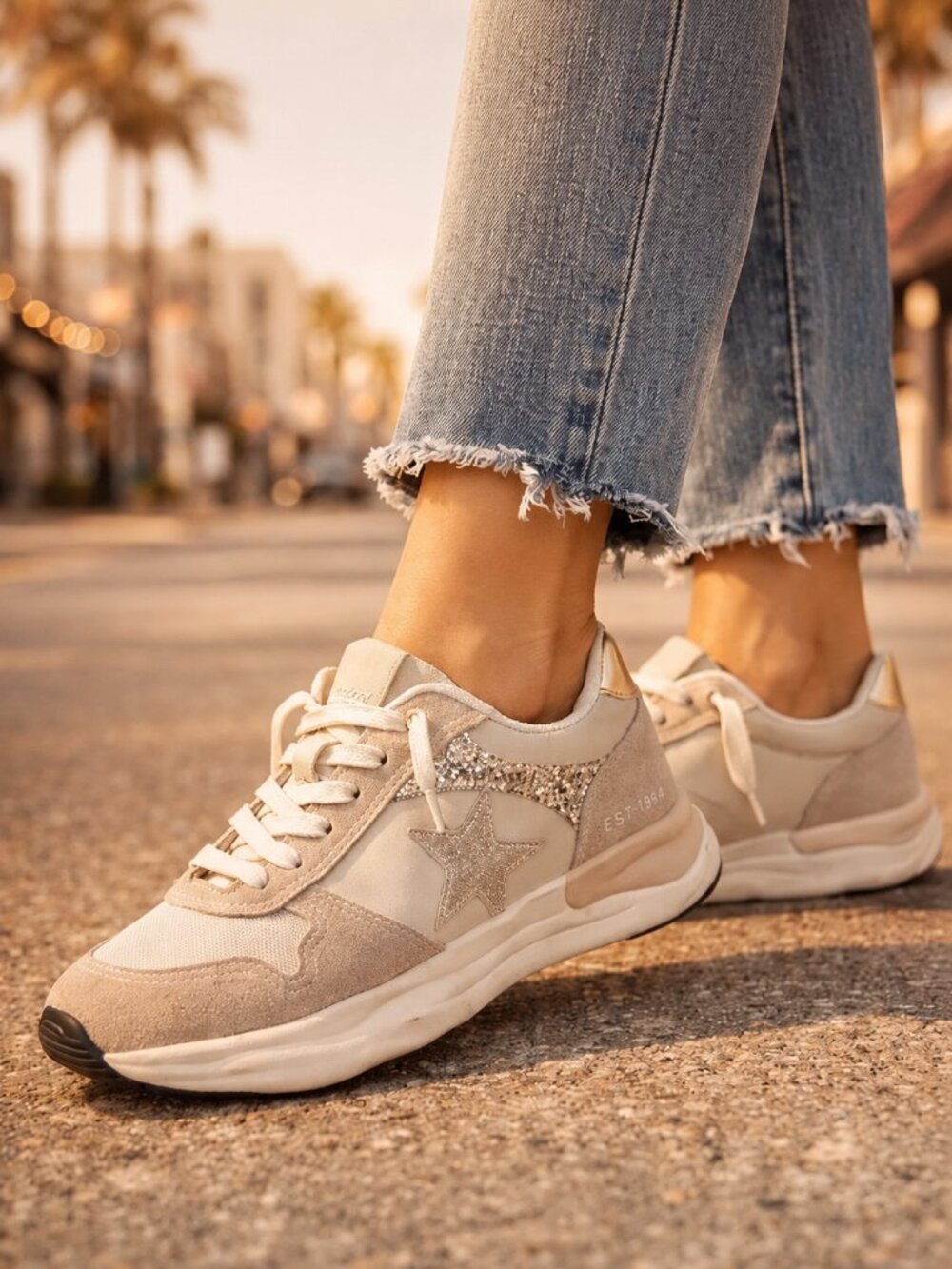 Vintage Havana Women Nude Glitter Star Beige Sneakers Shoes Sz 8.5 Fashion Chic